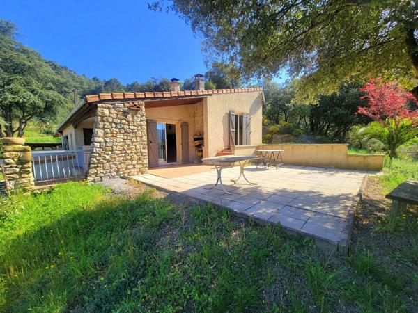 Maison de campagne sur 4 800 m² de terrain – Vue dégagée, au calme 270 000 €