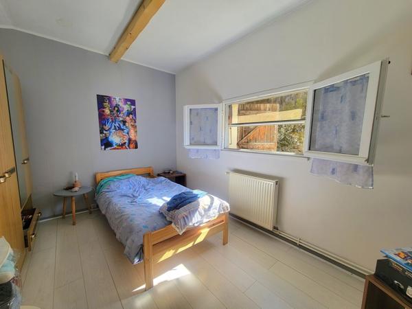 Maison de campagne sur 4 800 m² de terrain – Vue dégagée, au calme 270 000 €