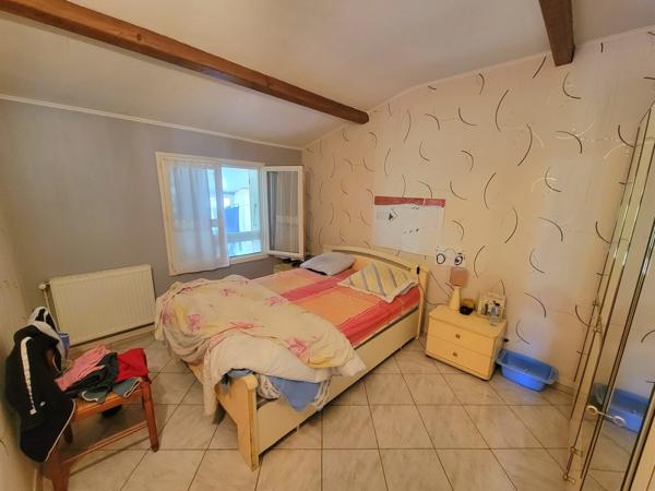 Maison de campagne sur 4 800 m² de terrain – Vue dégagée, au calme 270 000 €