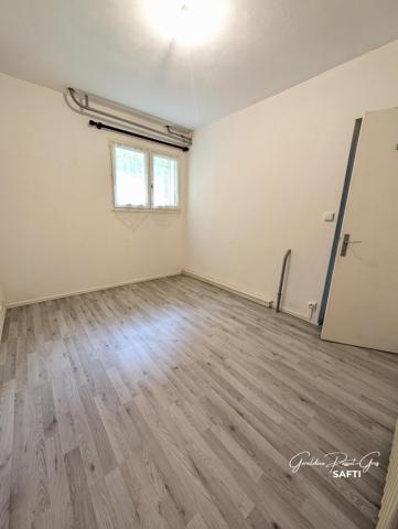 Joli maison à deux pas des commodités