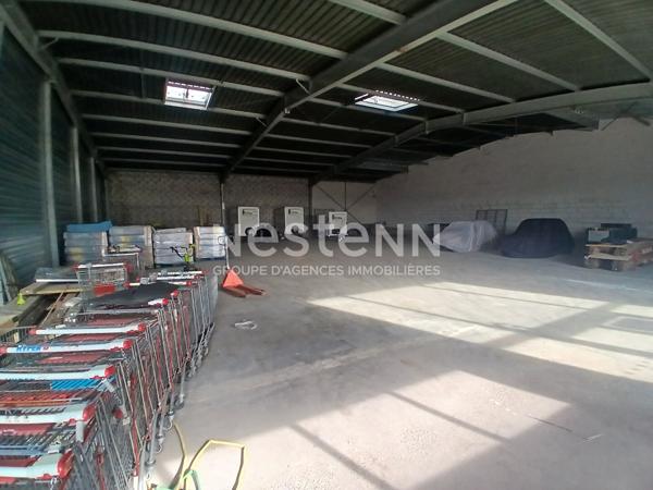 A louer local d'activité  à Saint-Avé - 331m² - emplacement stratégique