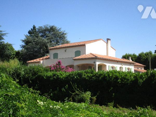 TRES BELLE VILLA !!!