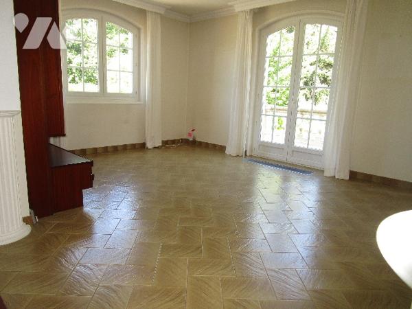 TRES BELLE VILLA !!!