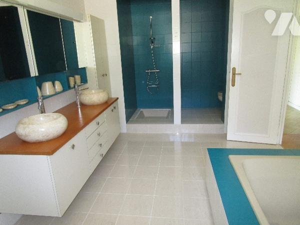 TRES BELLE VILLA !!!