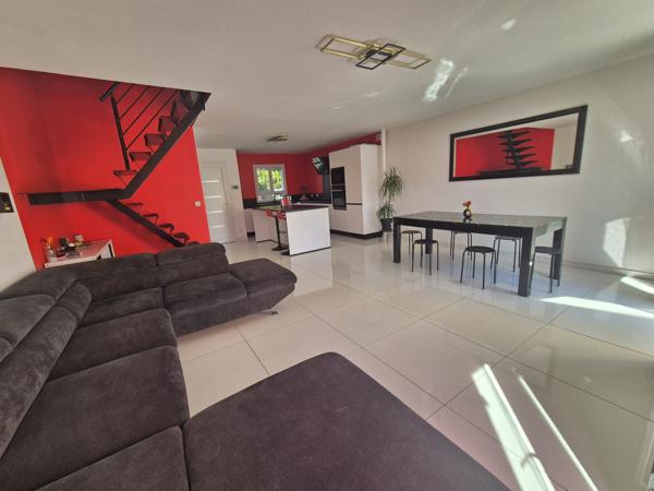 Gignac-la-Nerthe (13180) Magnifique pavillon 5 pièces avec jardin et garage