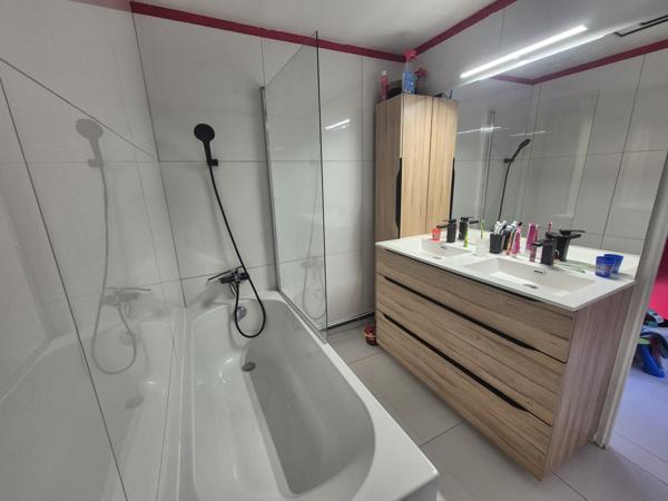 Gignac-la-Nerthe (13180) Magnifique pavillon 5 pièces avec jardin et garage