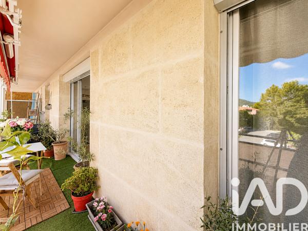 Appartement à vendre 4 pièces 74 m² Aubagne