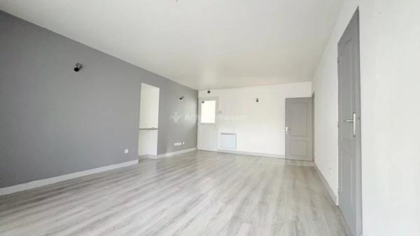 Vente Appartement 2 pièces 45 m2 à Fontenay-Trésigny