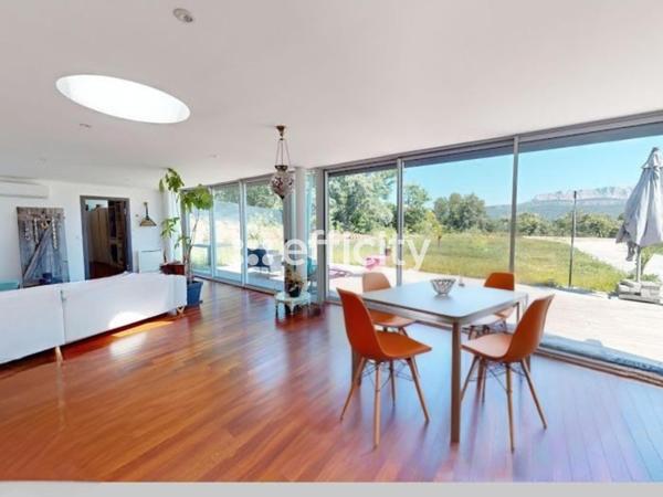 Maison 10 pièces - 288 m² Bien prestige