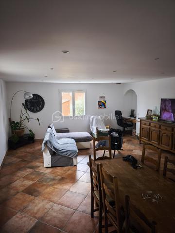 Maison traditionnelle de 200,99 m²