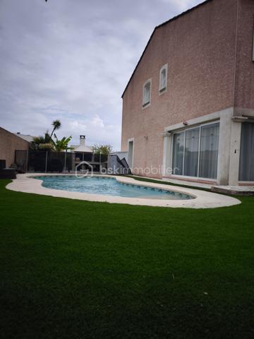 Maison traditionnelle de 200,99 m²