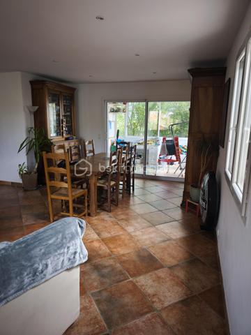 Maison traditionnelle de 200,99 m²