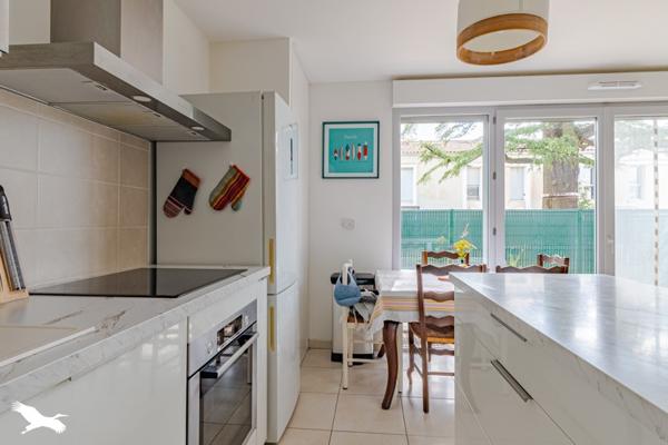 Appartement 235 000 € Cenon 3 p 63 m² DPE C
