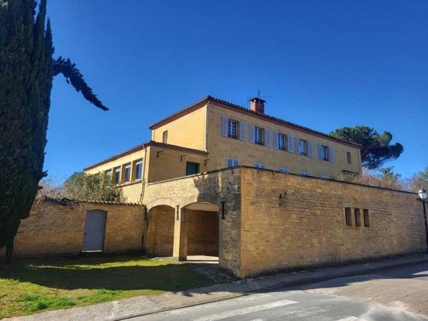Maison ancienne - Belves Magnifique demeure de 5 chambres avec locaux professionnels, piscine et vue - Périgord Noir