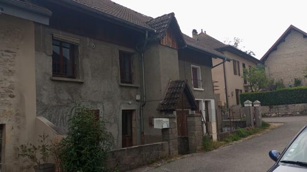 Yenne (73170) MAISON EN 2 LOGEMENTS AVEC COUR