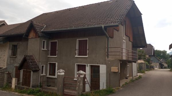 Yenne (73170) MAISON EN 2 LOGEMENTS AVEC COUR