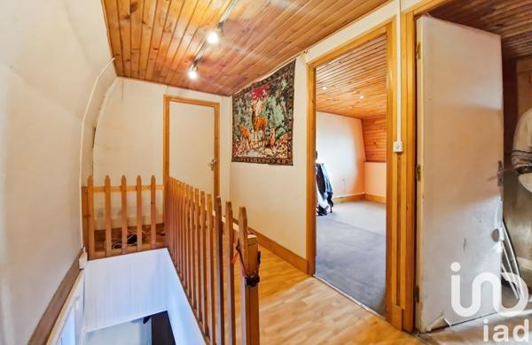 Maison de village 4 pièces de 104 m² à Hauterive (89250)