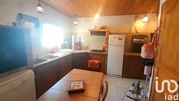 Maison de village 4 pièces de 104 m² à Hauterive (89250)