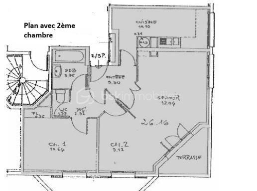 RUEIL-MALMAISON - Résidence de la Pagerie - Venez découvrir en EXCLUSIVITE cet appartement de type 2/3 pièces de 61m² dans un immeuble de 1990 très bien entretenu. Situé à 20min à pieds de la gare RER A Rueil, à 7 min en vélo et à 8 min à pieds du centre ville. 
Au 3ème étage avec ascenseur, il comprend une entrée donnant sur un salon (possibilité de recréer la deuxième chambre) donnant sur un balcon de 3.5m² exposé plein SUD et sans vis à vis, une cuisine indépendante aménagée et semi équipée, une chambre avec deux placards, une salle de douche, et un toilette séparé. Une cave et une place de parking en sous sol accessible avec l'ascenseur complètent ce bien. Travaux de rafraichissement à prévoir.
