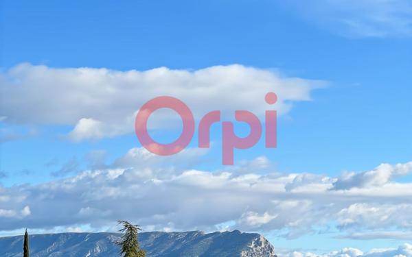 Maison à vendre    3 pièces •  Venelles