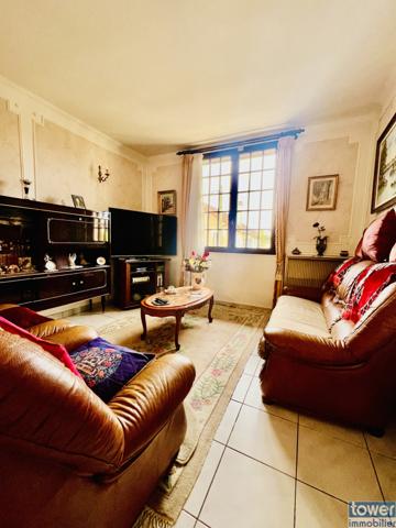 Maison
                                                                                                                                                                                                                                                                                                                        7 pièce(s)                                                                                                                                                                                                          5 chambre(s)                                                                                                                                                                                                          163  m²