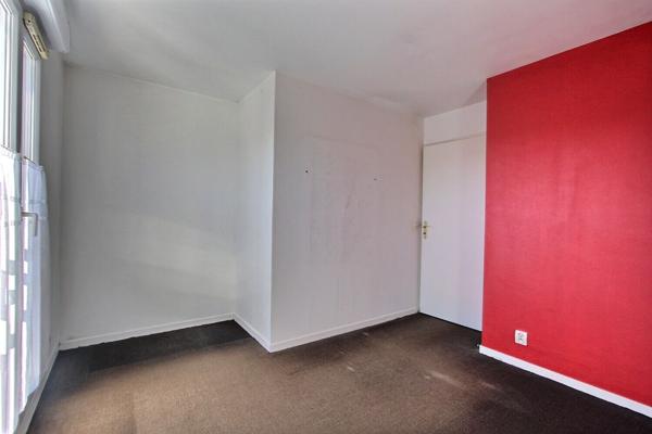 VILLENEUVE LA GARENNE - QUARTIER APOLLONIA - DUPLEX DE 5 PIECES AVEC TERRASSE