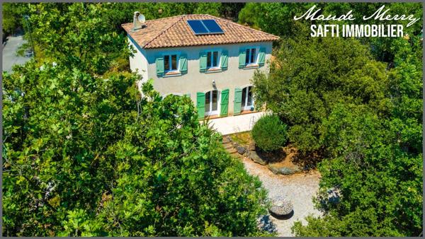 Coup de coeur - bastide au style provençale de 115 m2 - 3 chambres - un bureau et une pièce indépendante (dressing,bureau,...) - 2 pièces d'eau - 2 wc - 1650 m2 de terrain plat arboré - piscinable - forage et eau de ville - assainissement individuel neuf