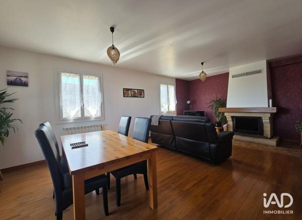 Maison à vendre 5 pièces 151 m² Saint-Christophe-Vallon