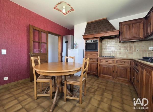 Maison à vendre 5 pièces 151 m² Saint-Christophe-Vallon