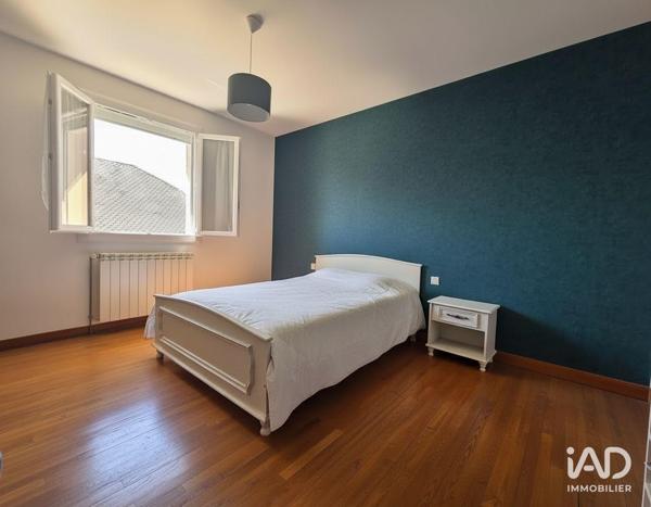 Maison à vendre 5 pièces 151 m² Saint-Christophe-Vallon