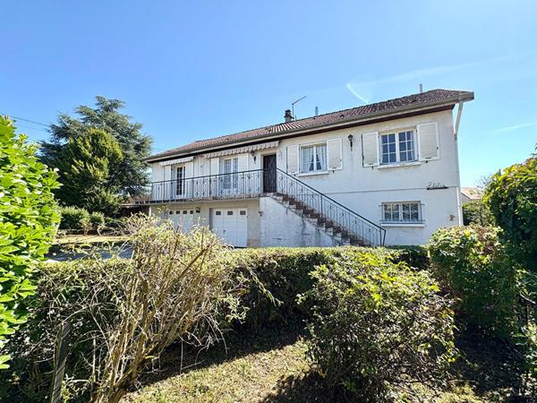 Villa sur sous-sol 3 chambres, volumes conséquents dans un lotissement calme à 20mn de Lons le Saunier