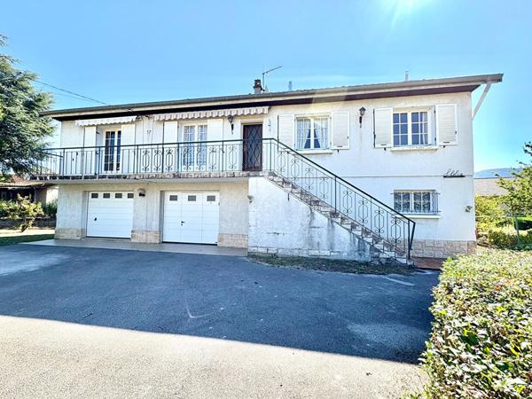 Villa sur sous-sol 3 chambres, volumes conséquents dans un lotissement calme à 20mn de Lons le Saunier
