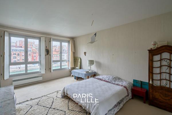 Rare:Quai du Wault, duplex balcon et parking.Garage possible