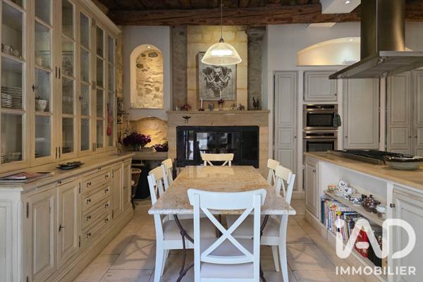 Maison à vendre 11 pièces 447 m² Tarascon