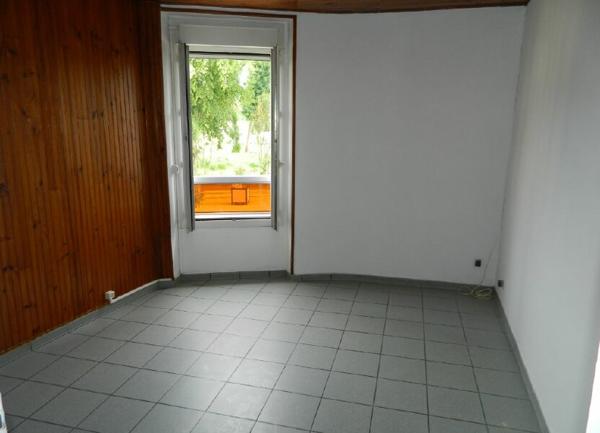 Appartement à vendre    1 pièce •  Pommeuse