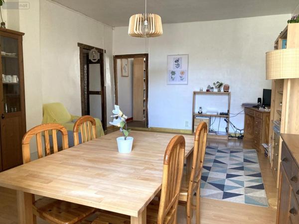 Maison à vendre à Villieu-Loyes-Mollon dans l'Ain (01800), ref : VM1523-01032