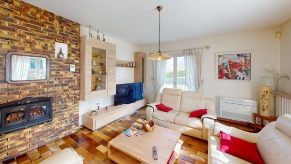 Elégante maison traditionnelle de 181 m² et 1553 m² terrain constructible