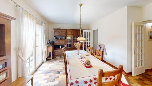 Elégante maison traditionnelle de 181 m² et 1553 m² terrain constructible