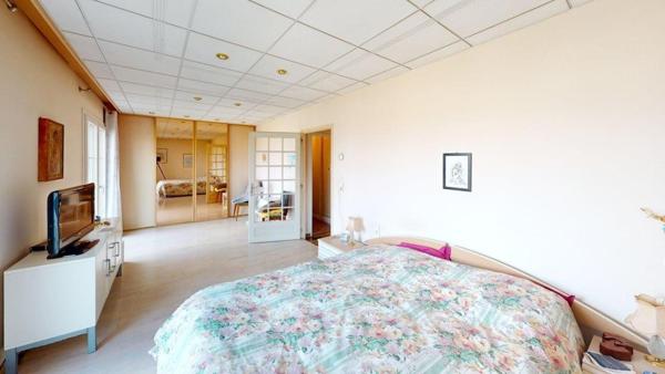 Elégante maison traditionnelle de 181 m² et 1553 m² terrain constructible