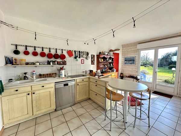 FOUESNANT, BEG-MEIL, jolie maison de 6 chambres, à 800m de la plage !