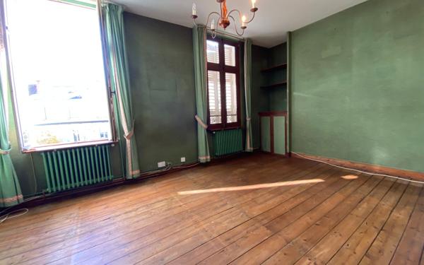 Maison à vendre    8 pièces • 222 m2 Limoges