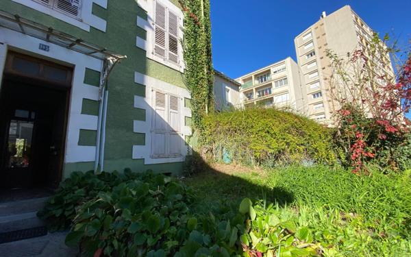 Maison à vendre    8 pièces • 222 m2 Limoges