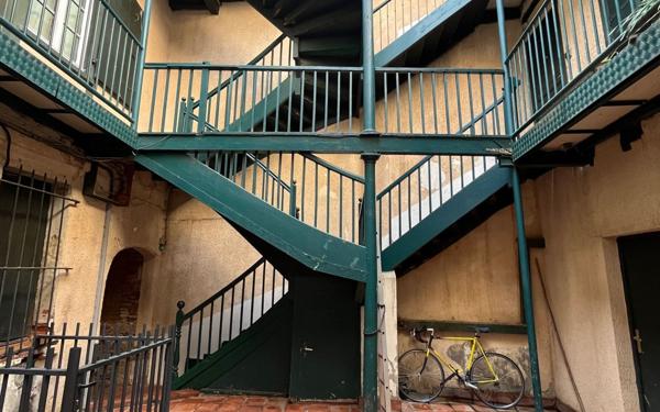 Appartement à vendre    2 pièces • 24 m2 Toulouse