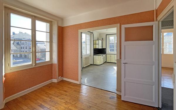 Maison T10 à vendre - 190 m² (réf : AM-OG26029u)