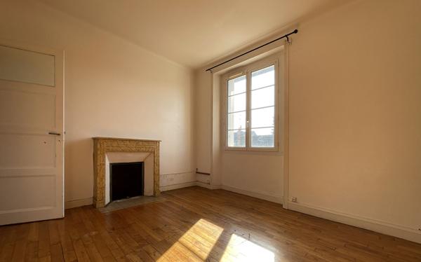Maison T10 à vendre - 190 m² (réf : AM-OG26029u)