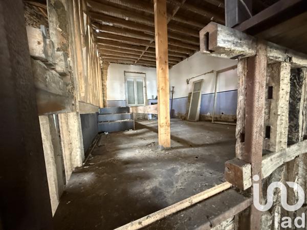 Immeuble à vendre 94 m² Wassy