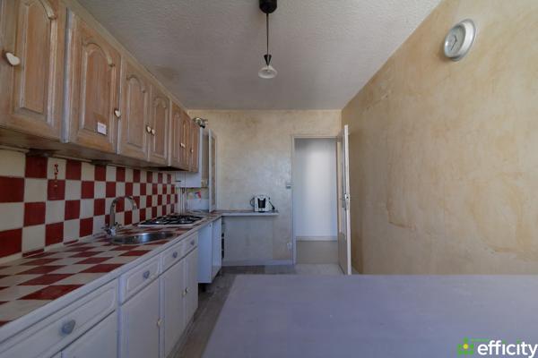 Appartement
         4 pièces
        - 97 m² 169 000 € *