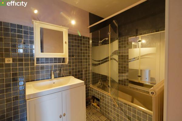 Appartement
         4 pièces
        - 97 m² 169 000 € *