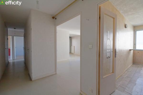 Appartement
         4 pièces
        - 97 m² 169 000 € *