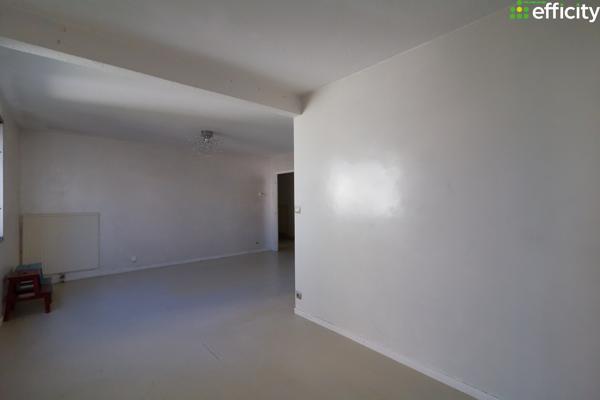 Appartement
         4 pièces
        - 97 m² 169 000 € *